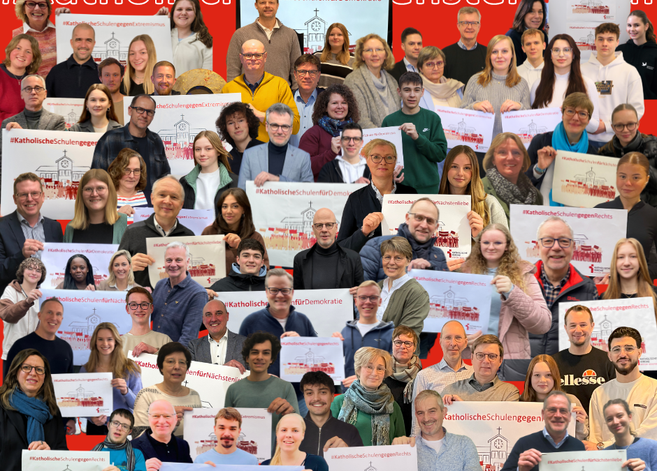 #katholischeSchulenstehenauf