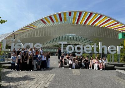 Französischkurse entdecken Lüttich – ein Tag voller Kunst, Sprache und Spaß